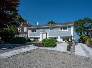 12 Sols Point Rd, Clinton, CT 06413