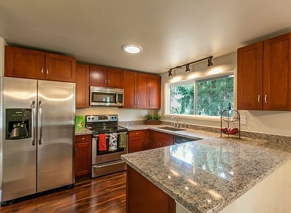 4th image of 16524 NE 27th Pl