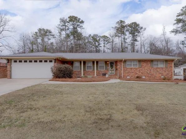 210 Granada Ter, Warner Robins, GA 31088
