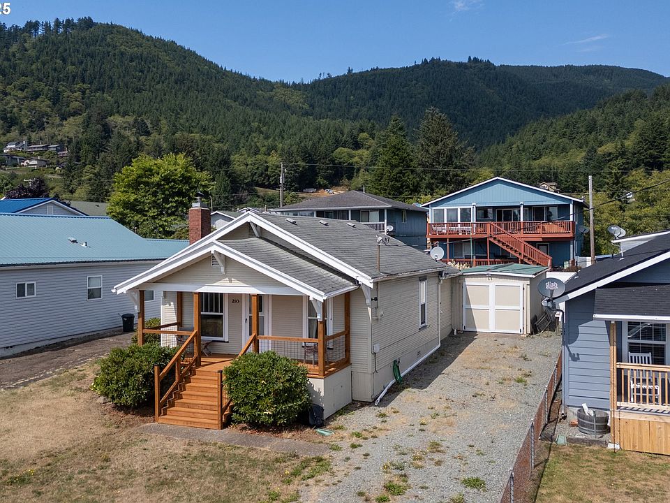 1st image of 210 Cypress Ave