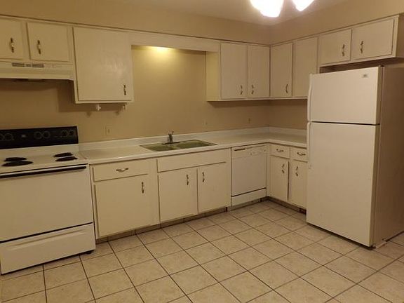 5th image of 20 Shadyside Dr APT 3