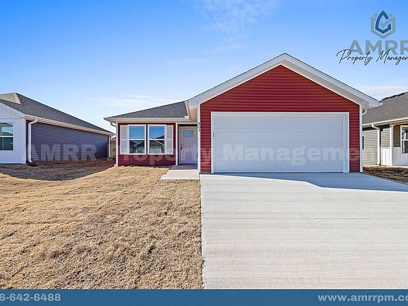2nd image of 401 Honeybee Ave