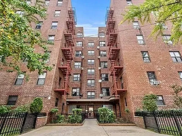 88-10 32nd Ave #106, East Elmhurst, NY 11369