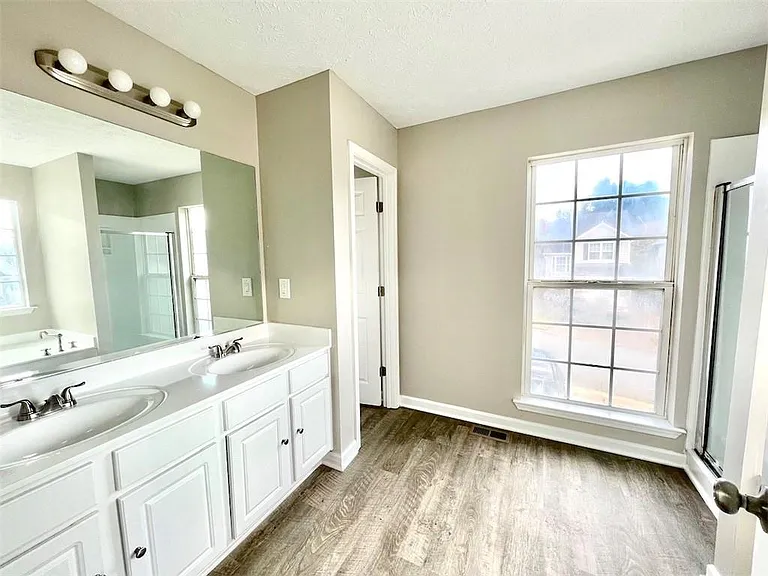2312 Oak Glenn Cir — Photo 12