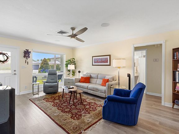 5th image of 801 Berkeley Street