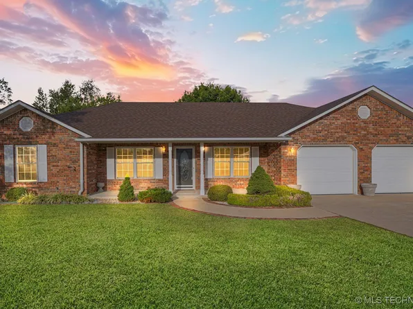 105 Sonshine Ln, Salina, OK 74365