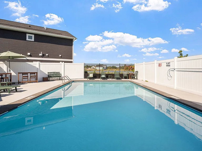 The Enclave at Lexington Waters — Photo 36