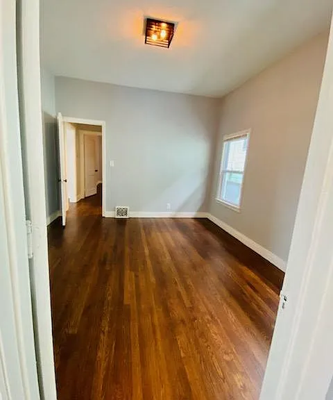 438 N Drury Ave — Photo 20