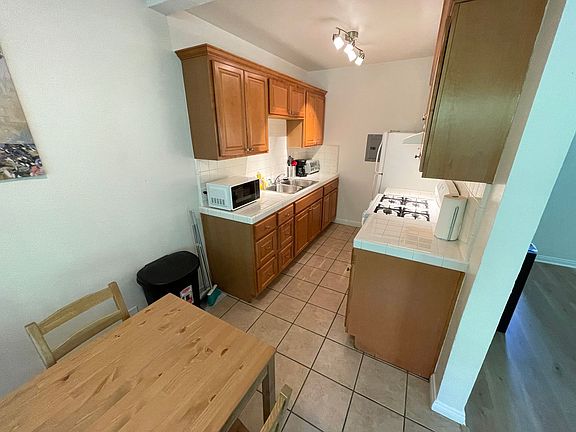 4th image of 3771 Jasmine Ave APT 09