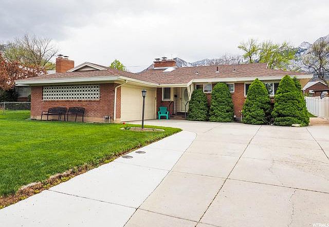 1st image of 3837 S Villa Dr