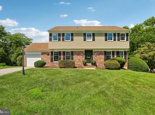 4 Overgate Ct, Cockeysville, MD 21030