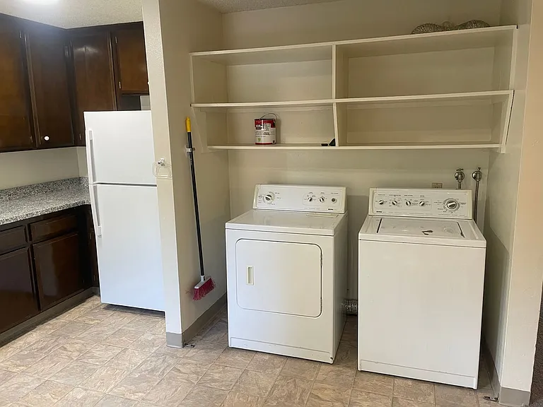 248 Hartnell Pl — Photo 5