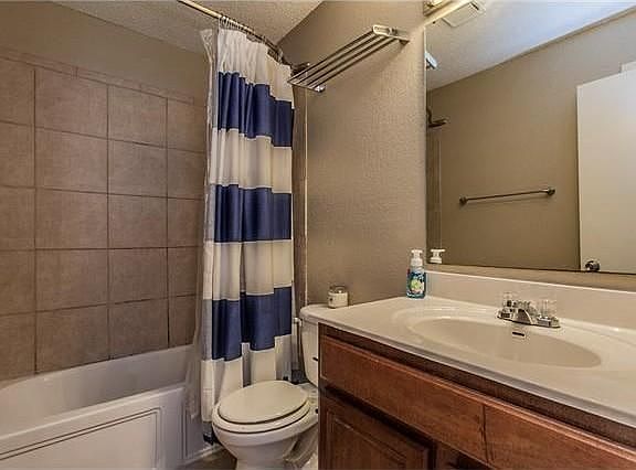 4th image of 12300 Abney Dr #51D