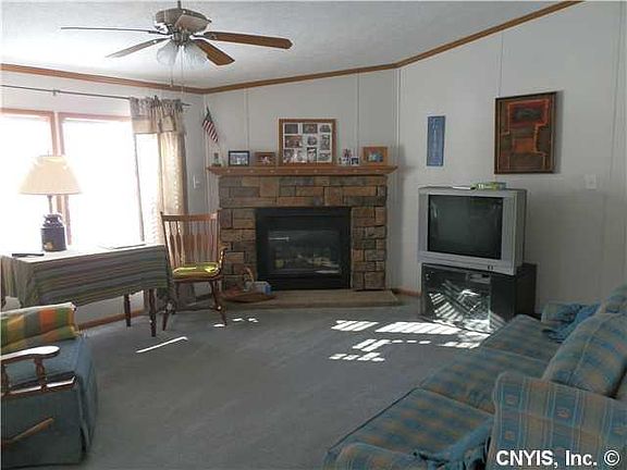 2nd image of 1087 E Joseph St