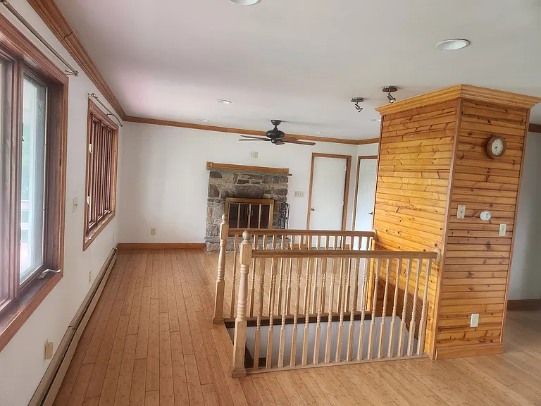 532 Hamlet Dr — Photo 8