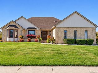 41419 Cilantro Dr, Sterling Heights, MI 48314