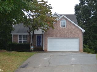 563 Horseshoe Cir, Stockbridge, GA 30281