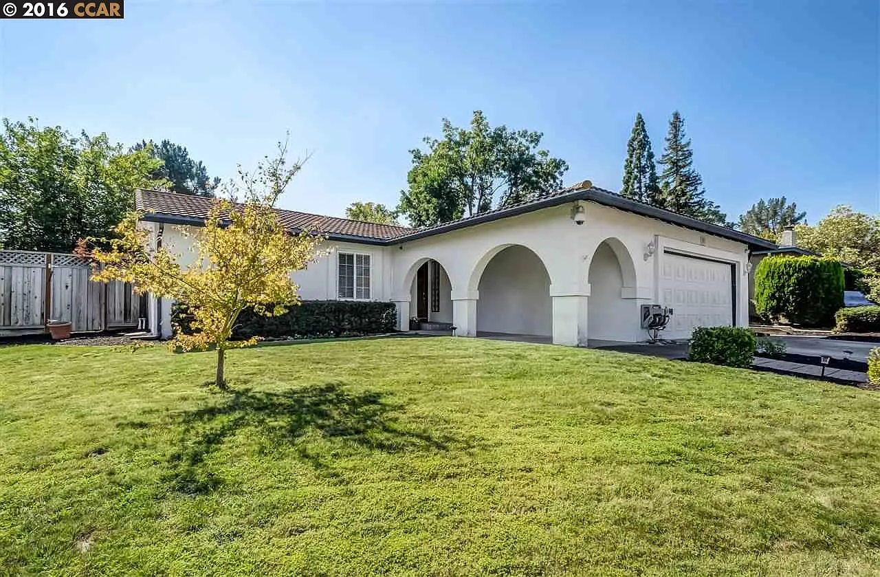 301 Almond Ct photo 1