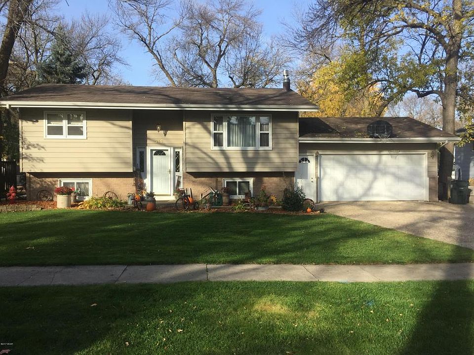 1st image of 213 Manila St NE