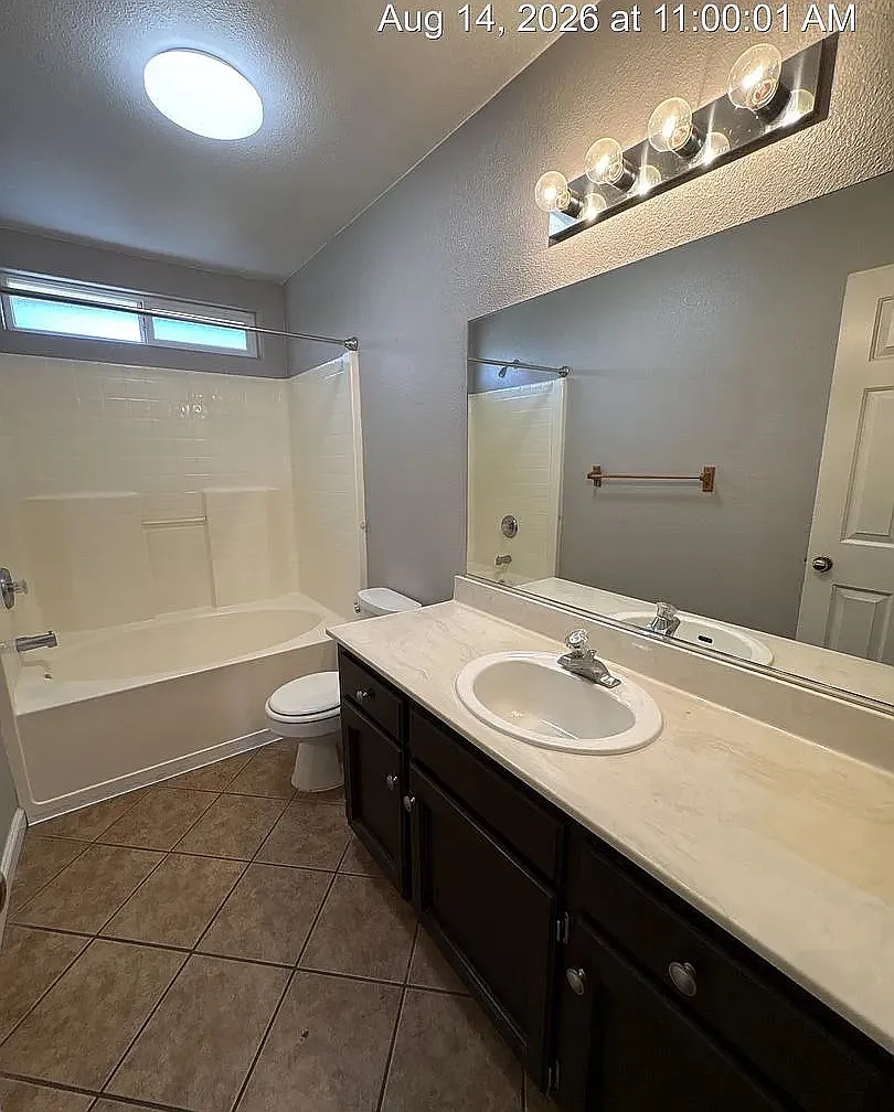4043 Fotos Ct — Photo 3