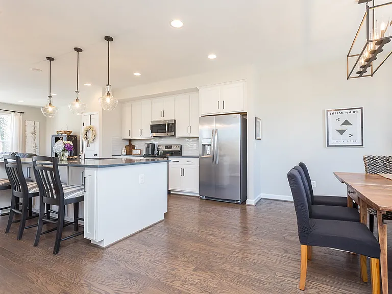 3381 Monterey Dr — Photo 15