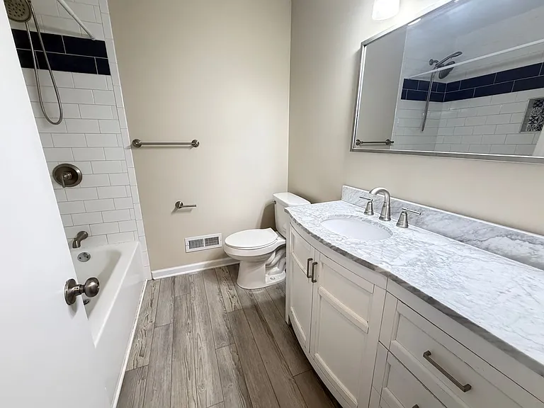 2208 Stephan Ln — Photo 11