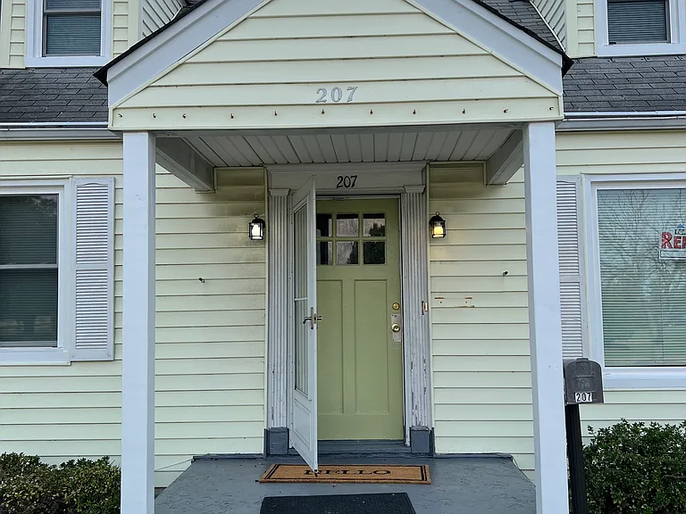 207 N Armistead Ave — Photo 24