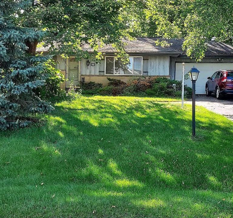 1st image of 415 Catskill ROAD