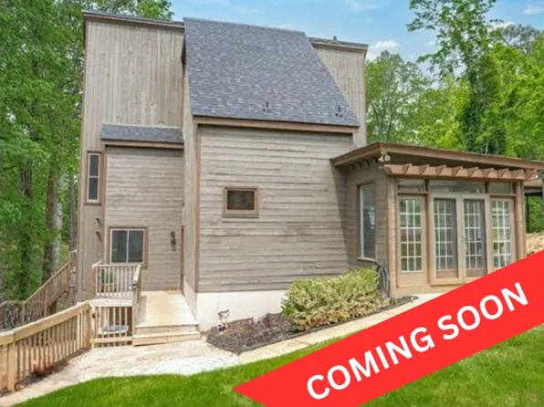 319 Hearthstone Rd, Columbia, SC 29210