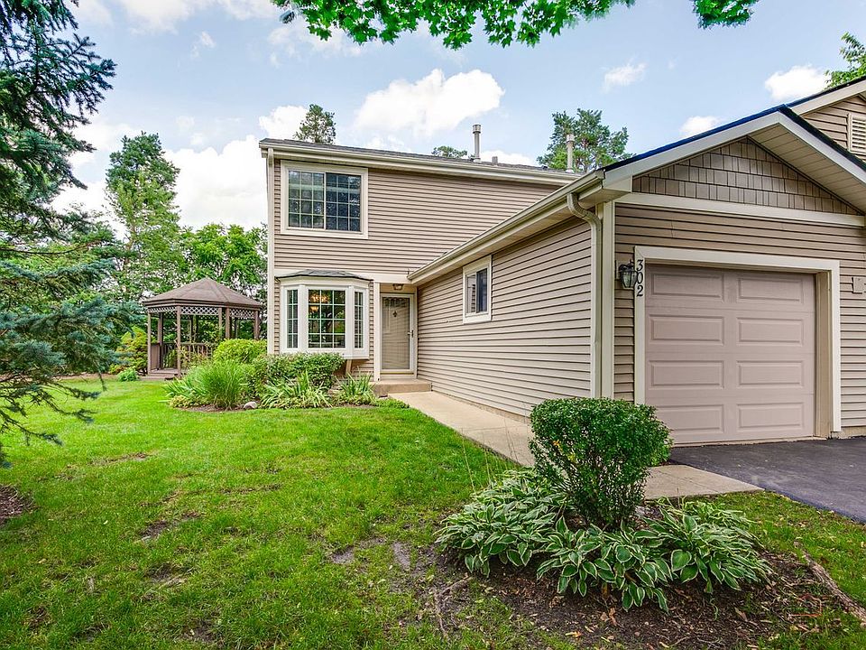 1st image of 302 E Forest Knoll Dr