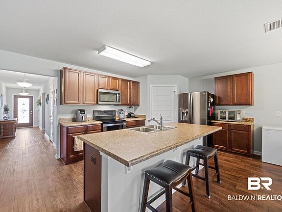 5th image of 1017 Summerton Dr