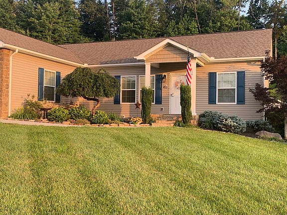 2nd image of 920 Stonebrook Ln