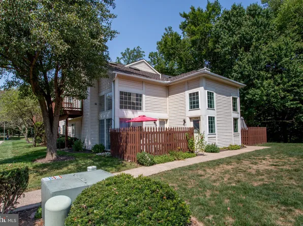 1074 Patrick Pl, Chalfont, PA 18914