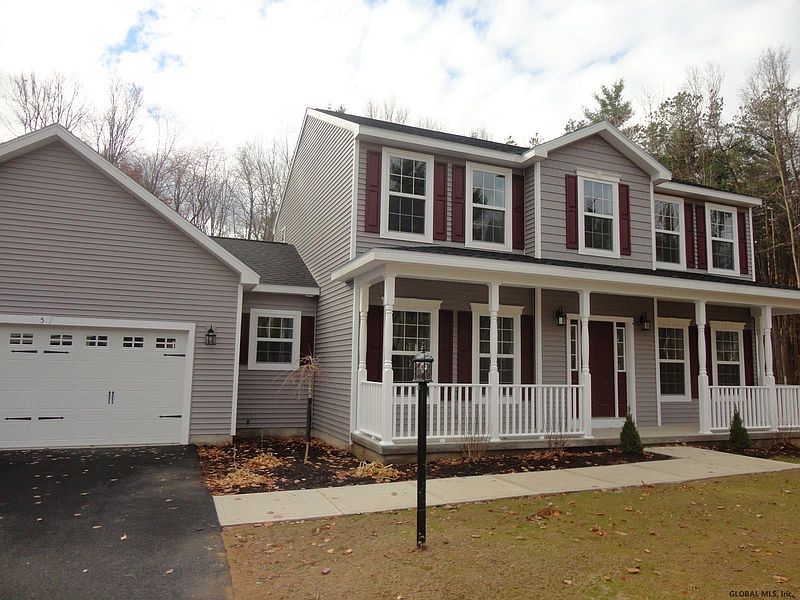 4th image of 4 Clement Drive