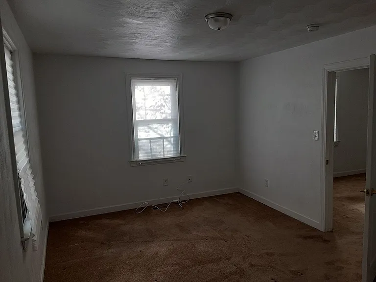 915 D St — Photo 13