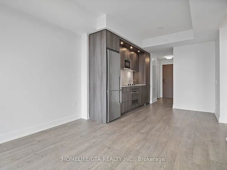 20 Inn On The Park Dr #1838 — Photo 13