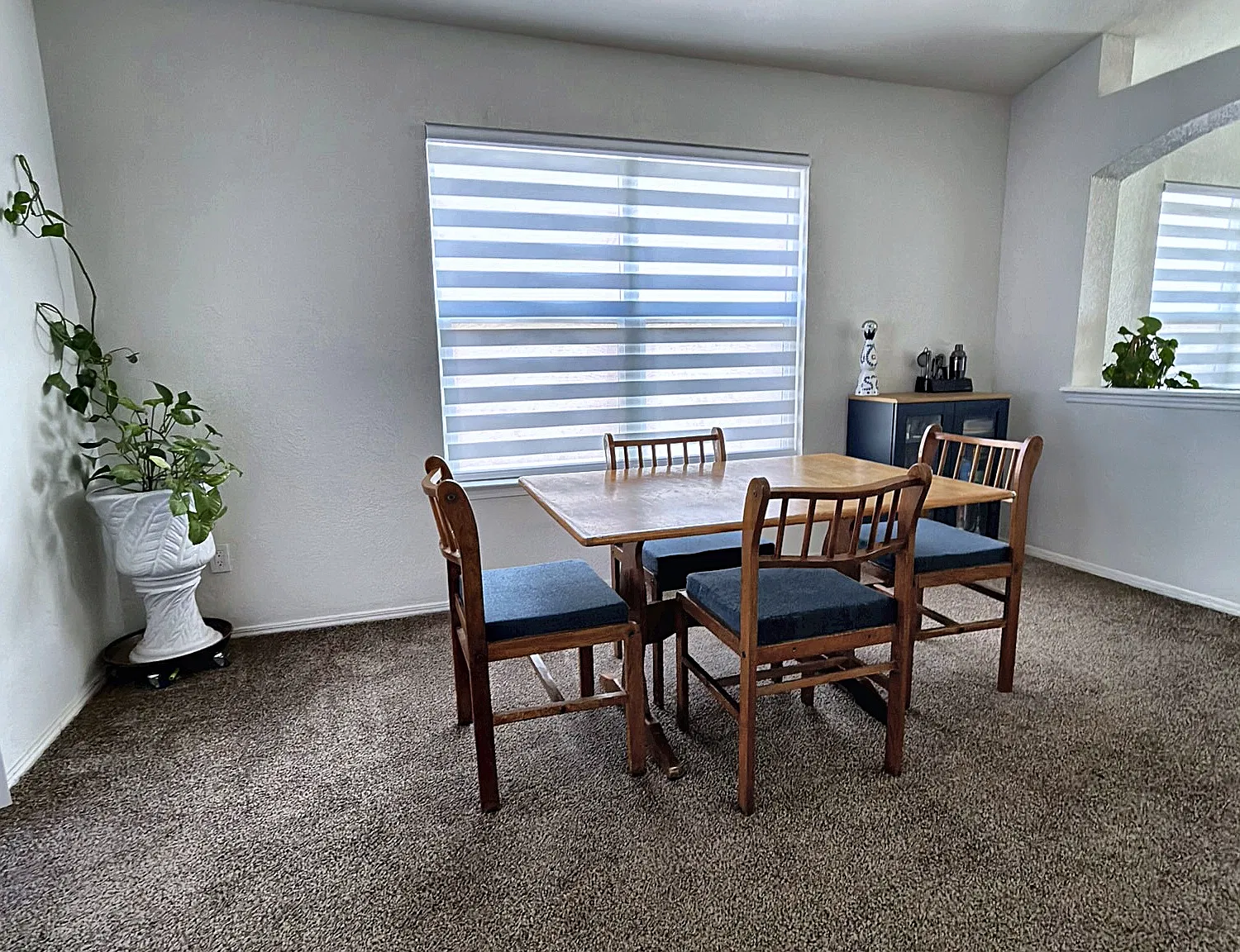 3 bed, 1228 sqft, $1,549 — Photo 2