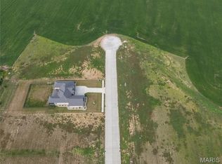 625 Legacy Dr, Waterloo, IL 62298