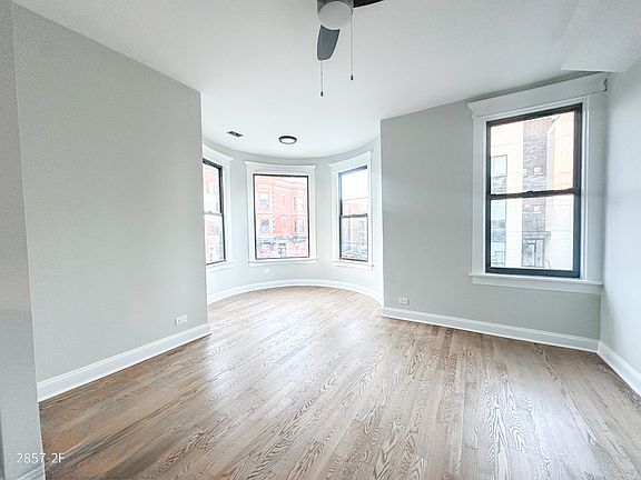 2nd image of 2855-2857 W Belmont Ave #2857-2R