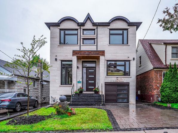 1A Roblin Ave, Toronto, ON M4C 3P7