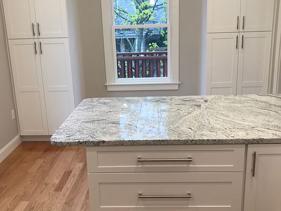4th image of 27 Dana St #2