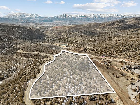 2nd image of 8665 E Lake Rd