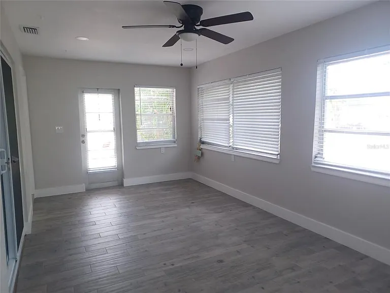 120 Causeway Blvd — Photo 18