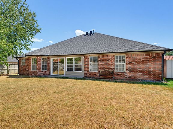 3rd image of 2034 Willow Ridge Ave