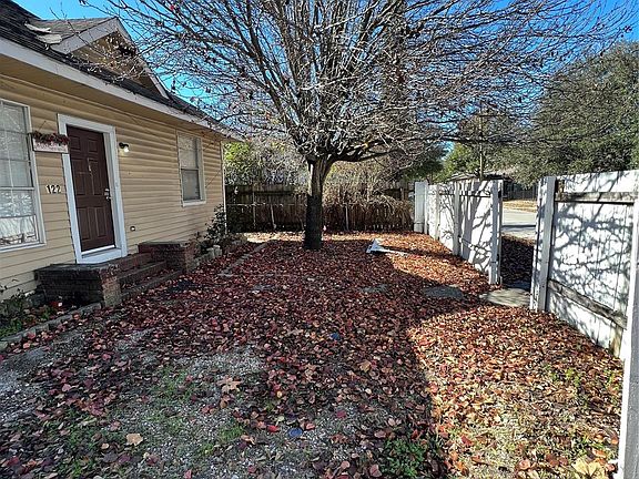 2nd image of 122 Redan St