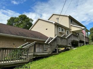 1186 Peters Run Rd, Lumberport, WV 26386