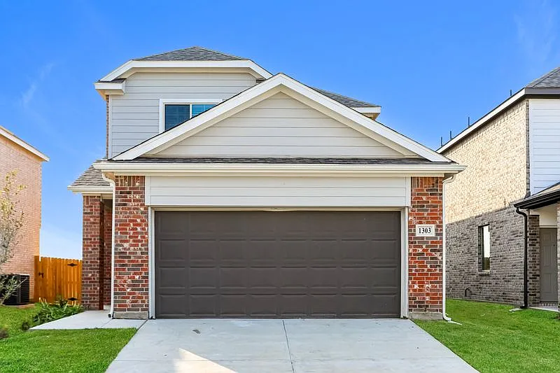 1303 Jonah Ln