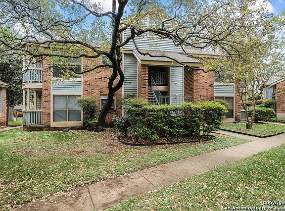 2nd image of 4839 Brandeis St APT 814