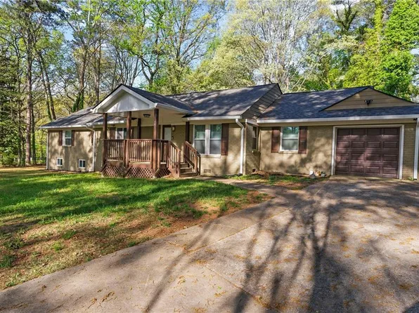 1441 Cahaba Dr SW, Atlanta, GA 30311