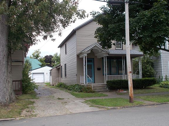 3rd image of 403 N Drake St